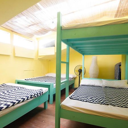Go Surfari House Hostel Baler Exterior photo