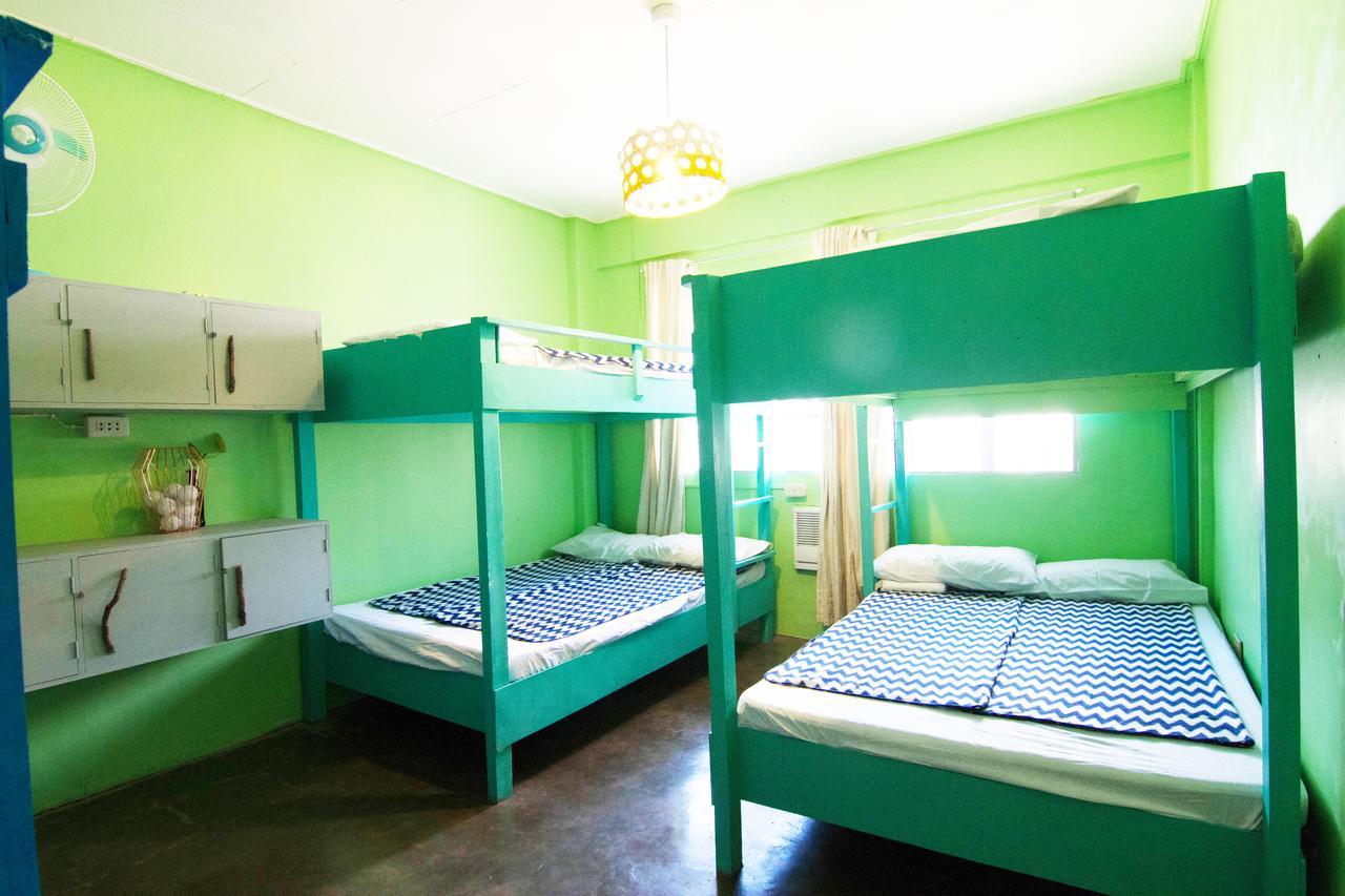 Go Surfari House Hostel Baler Exterior photo