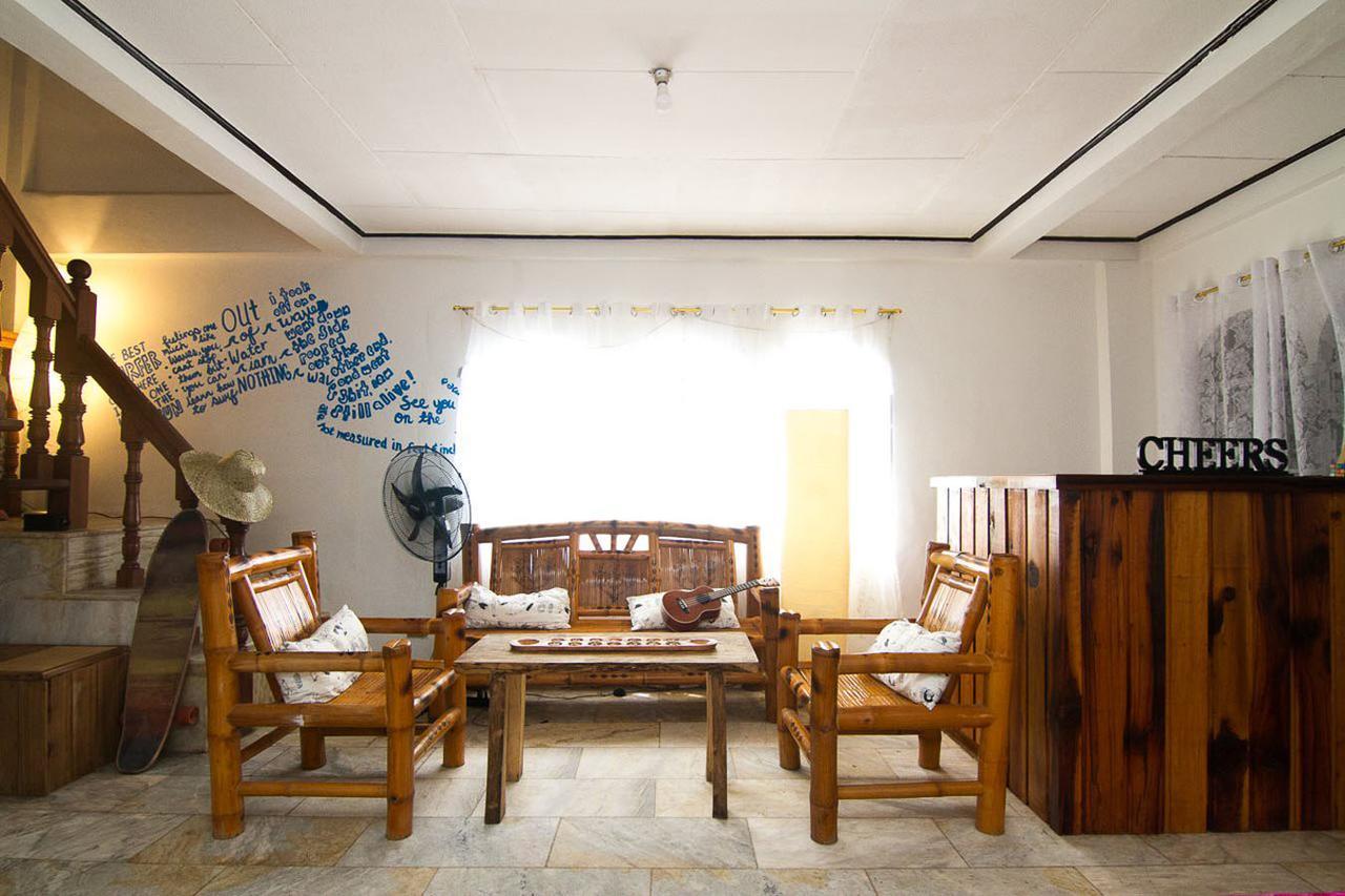 Go Surfari House Hostel Baler Exterior photo