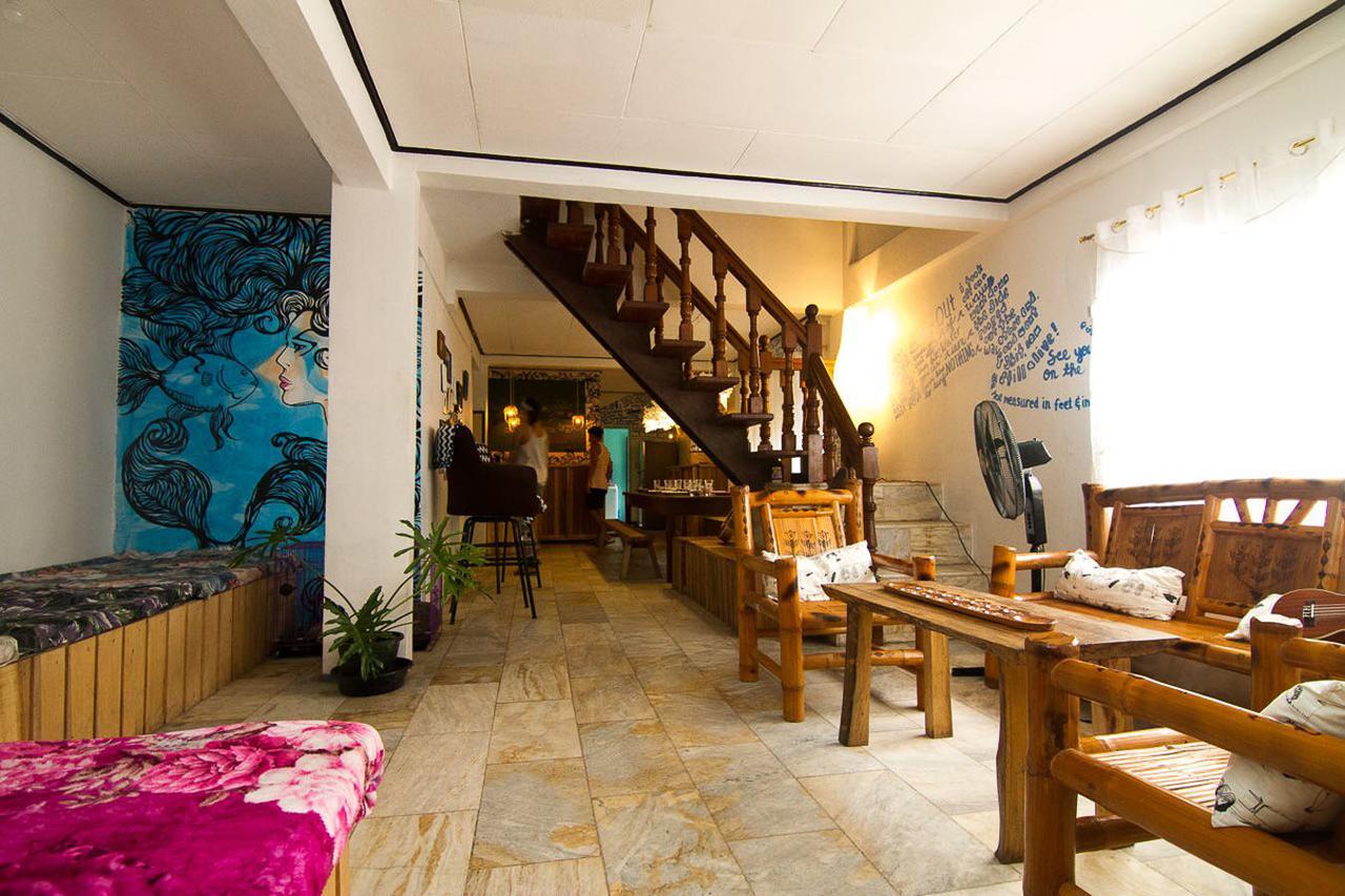 Go Surfari House Hostel Baler Exterior photo