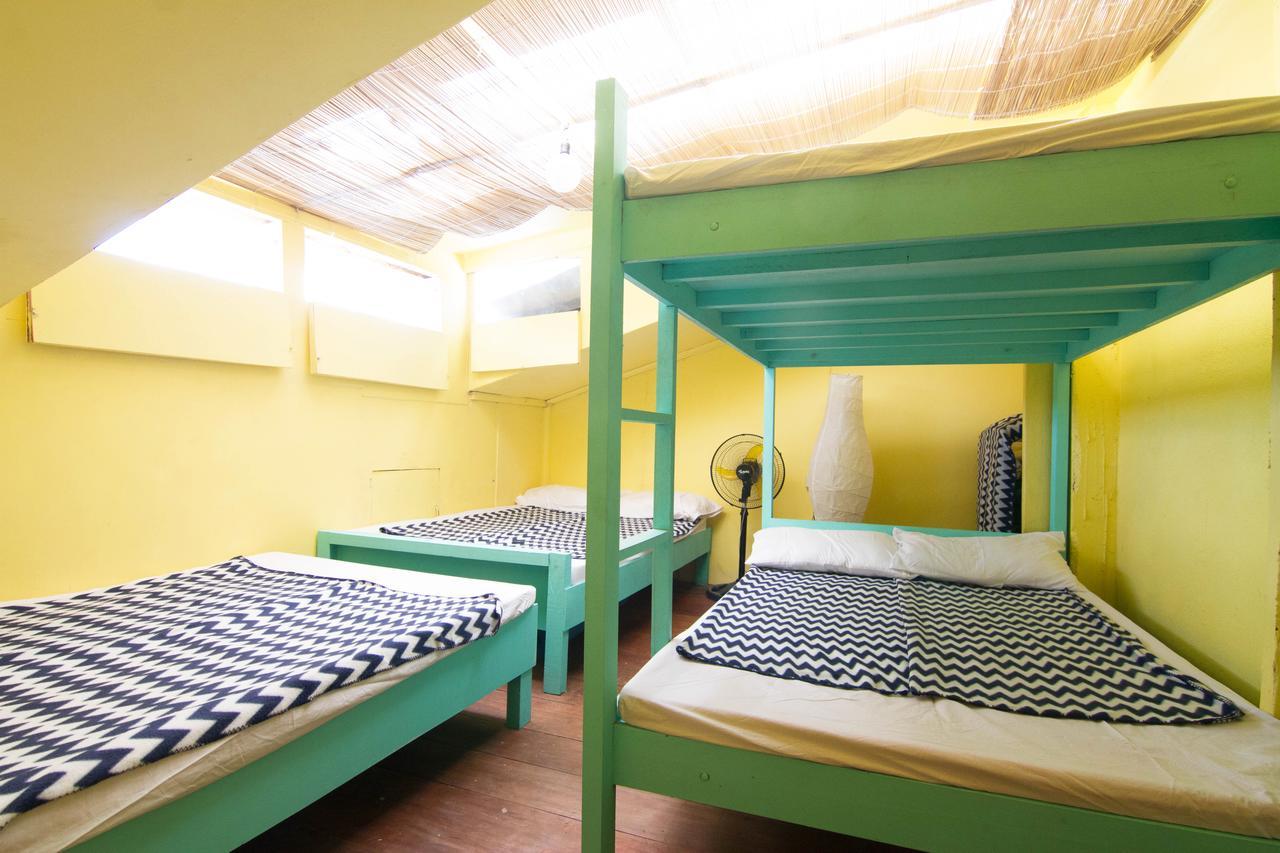 Go Surfari House Hostel Baler Exterior photo